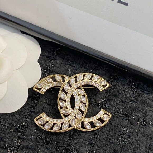 Chanel Fashion Brooch - Picture 4 of 5